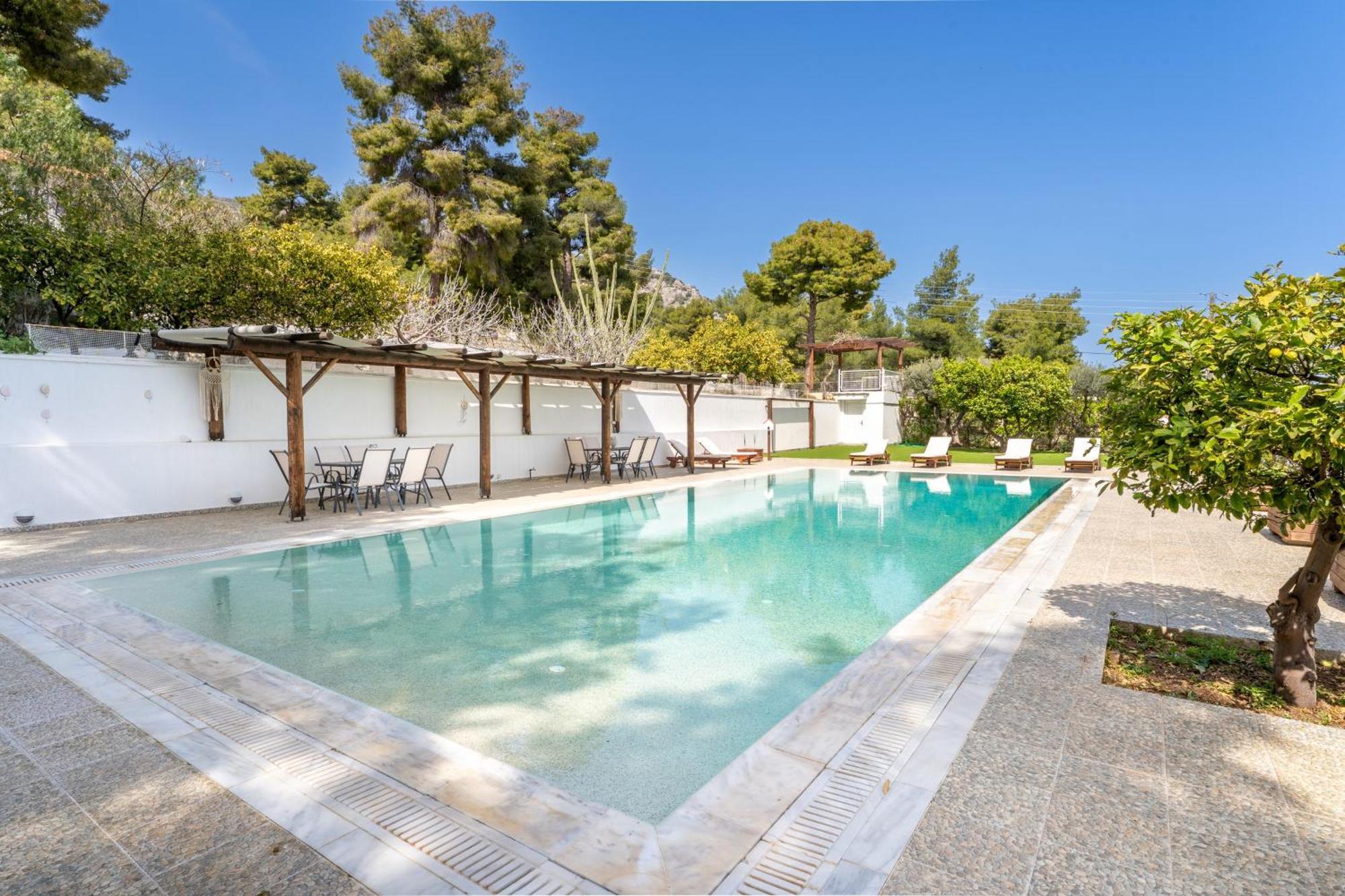 ルートラ・オレアス・エレニス The House Of Gratitude - Poolside Retreatヴィラ エクステリア 写真