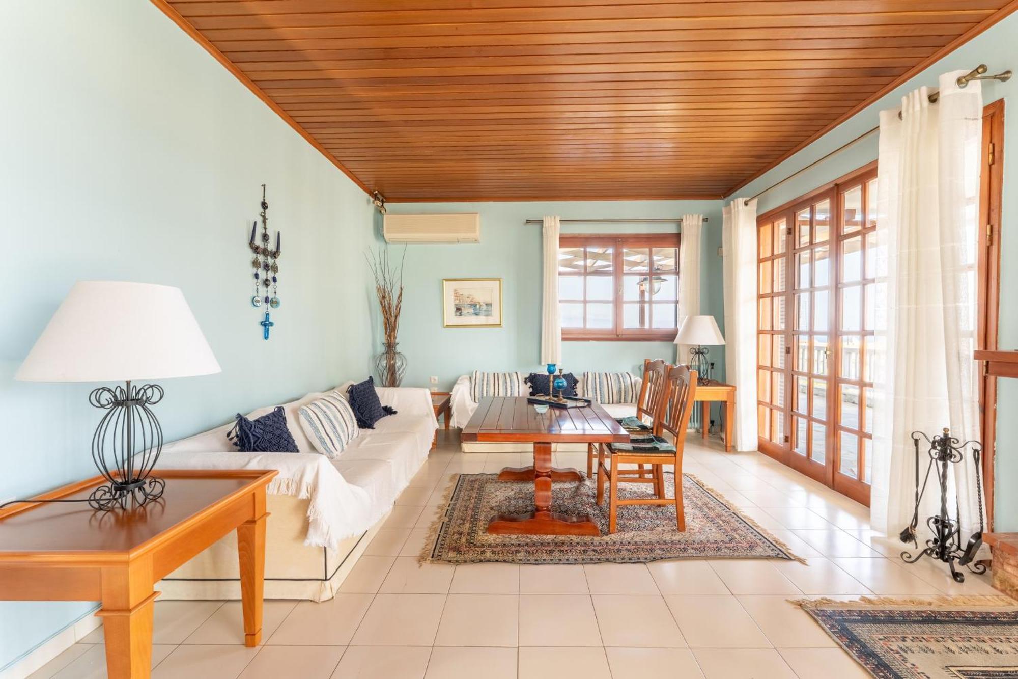 ルートラ・オレアス・エレニス The House Of Gratitude - Poolside Retreatヴィラ エクステリア 写真